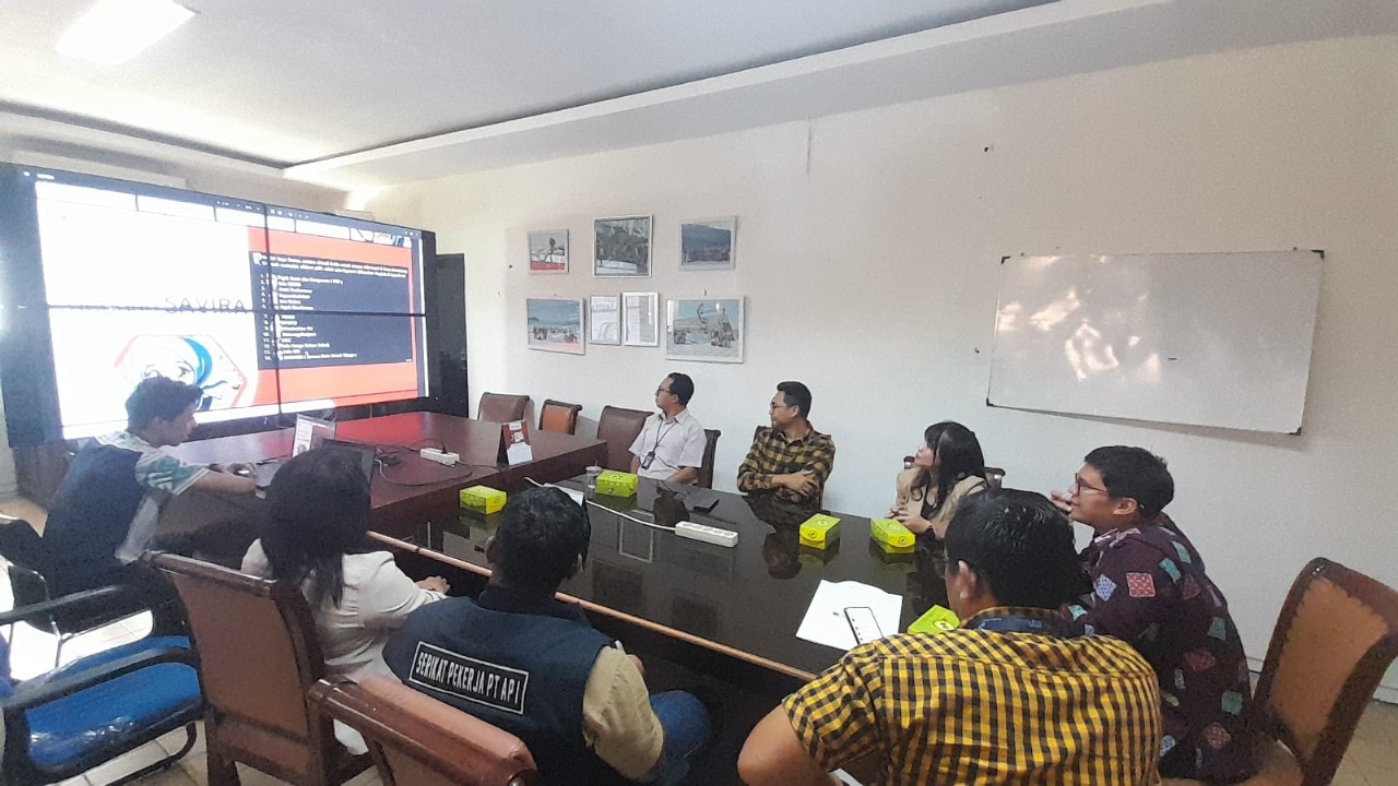 Rapat Integrasi Savira dengan Angkasa Pura di Ruang Rapat SPBE